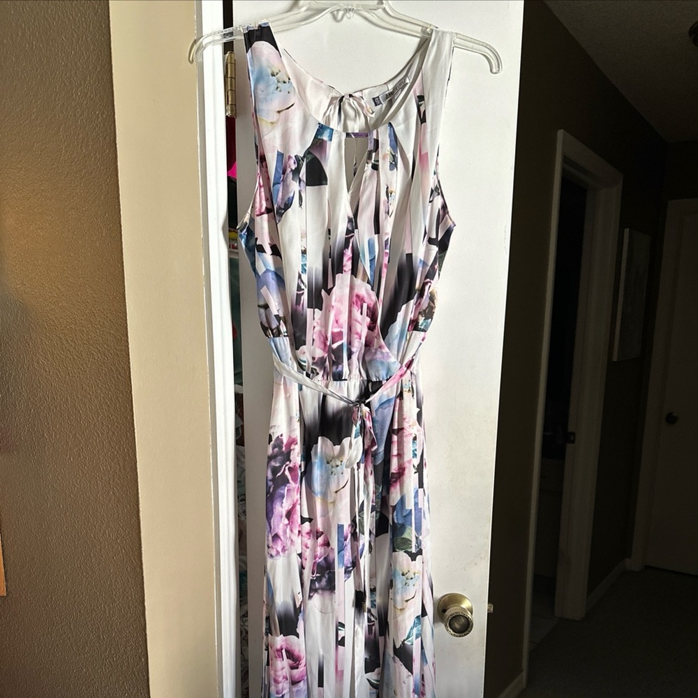 Jennifer Lopez White and Purple Dress perfect for Easter.